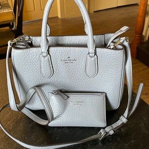 Kate Spade light grey bag set with shoulder strap and matching mini wallet